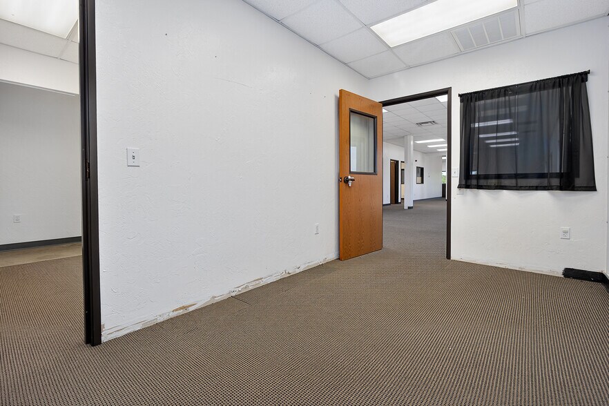 More Photos Of 1940 Harper St, Choctaw Medical For Lease