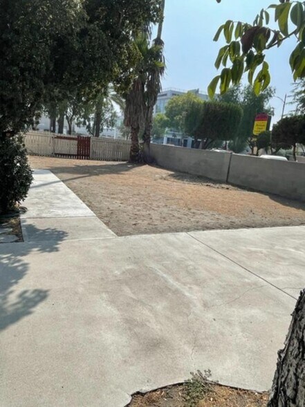 More Photos Of 1101 W Burbank Blvd, Burbank Office Residential For Lease
