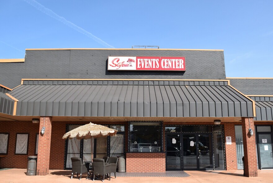 More Photos Of 6200 Memorial Dr, Stone Mountain Storefront For Sale