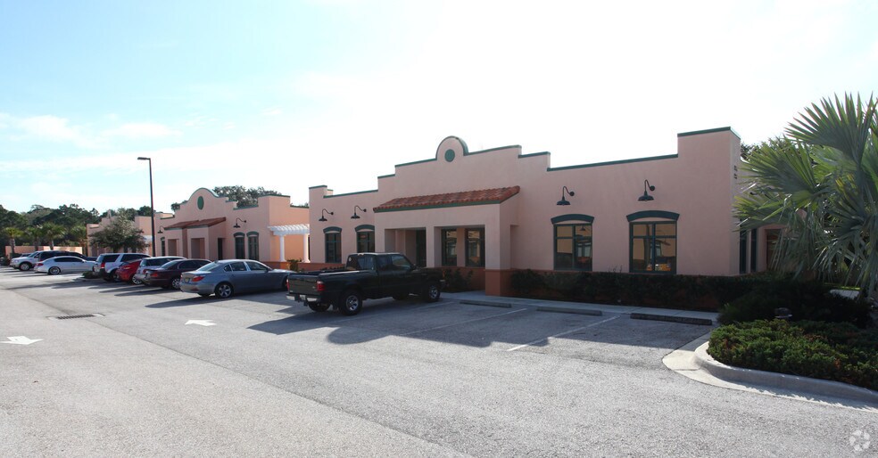 More Photos Of 1207-1251 Sarasota Center Blvd, Sarasota Unknown For Lease