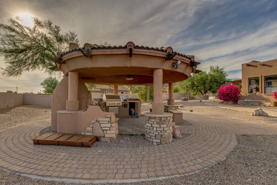 More Photos Of 10027 E Hillview St, Mesa Assisted Living For Sale