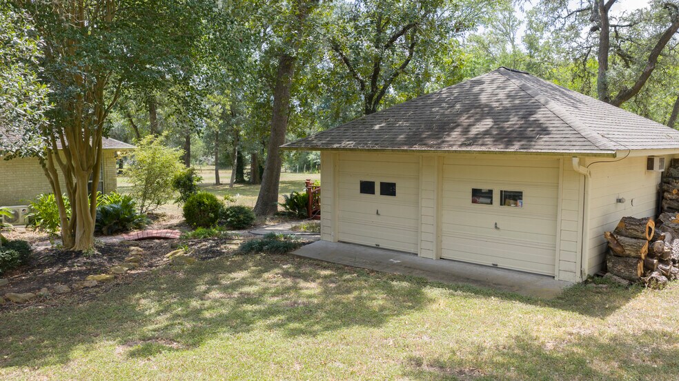 More Photos Of 1440-A TX-237, Round Top Flex For Sale