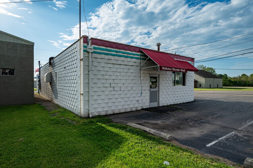More Photos Of 21 State Route 93, Wellston Specialty For Sale