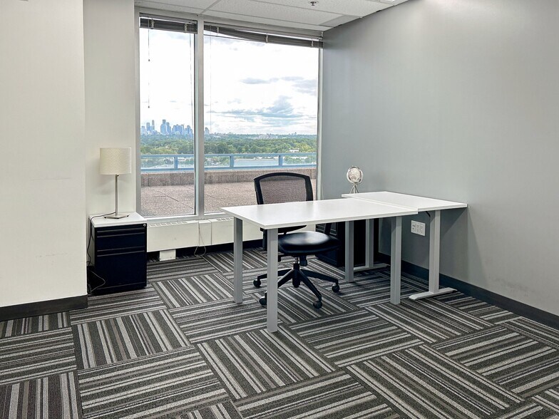 More Photos Of 895 Don Mills Rd, Toronto Coworking Space