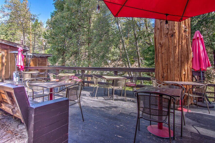 More Photos Of 54905 N Circle Dr, Idyllwild-Pine Cove Restaurant For Lease
