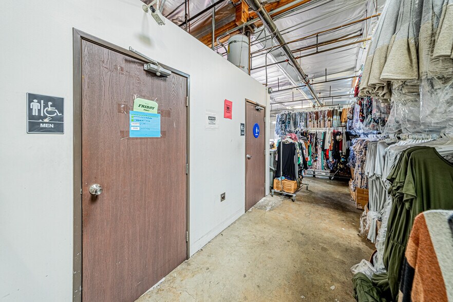 More Photos Of 2947 E 44th St, Vernon Warehouse For Sale