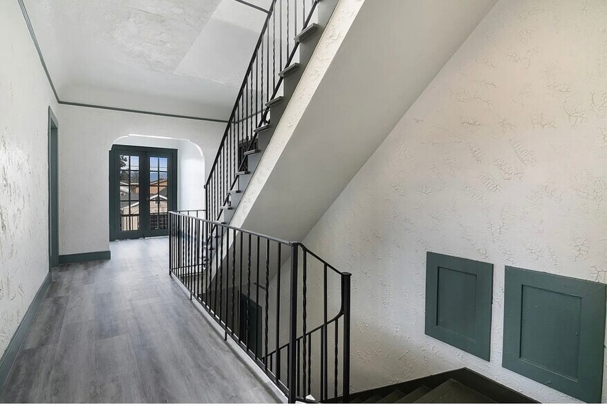 More Photos Of 440 E 27th St, Los Angeles Apartments For Sale