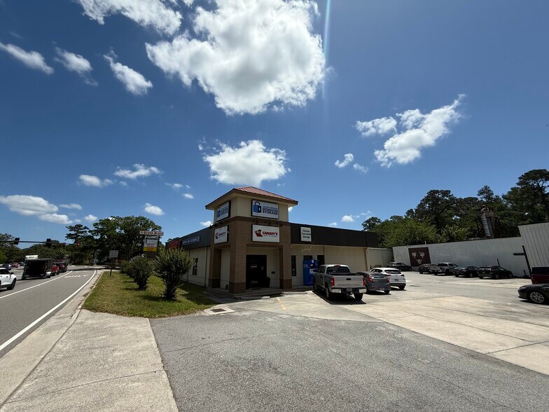 More Photos Of 211B Johnny Mercer Blvd, Savannah Self Storage For Sale