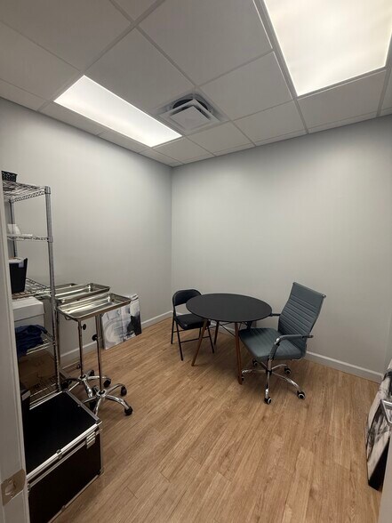More Photos Of 9970 S Central Park Blvd, Boca Raton Medical For Lease