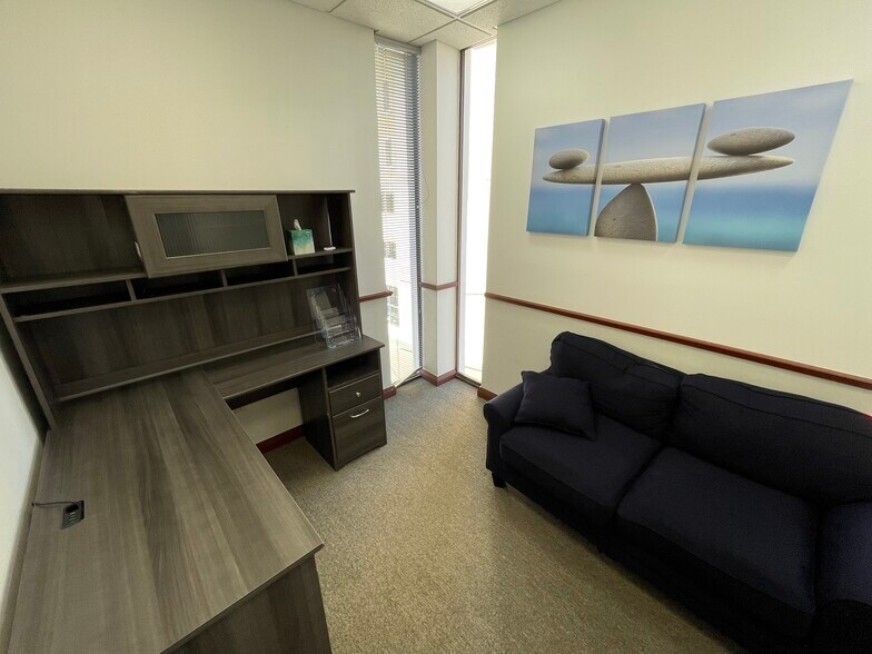 More Photos Of 2550 S Douglas Rd, Coral Gables Medical For Lease