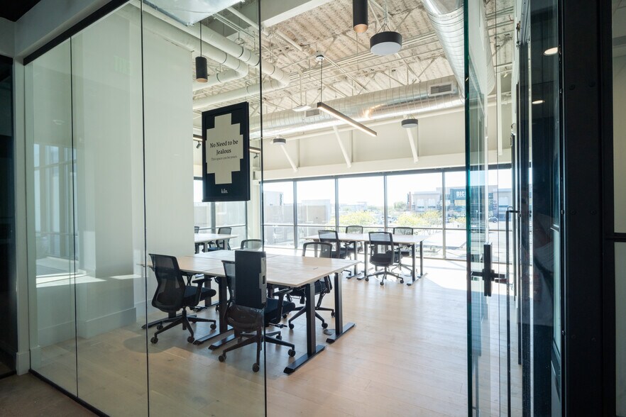 More Photos Of 2162 E Williams Field Rd, Gilbert Coworking Space