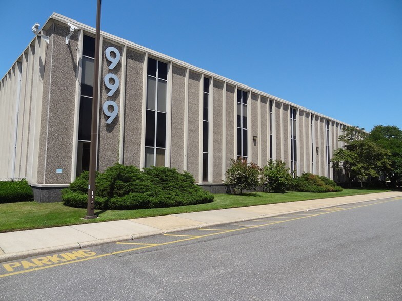 999 Stewart Ave, Bethpage, NY 11714 Office For Lease