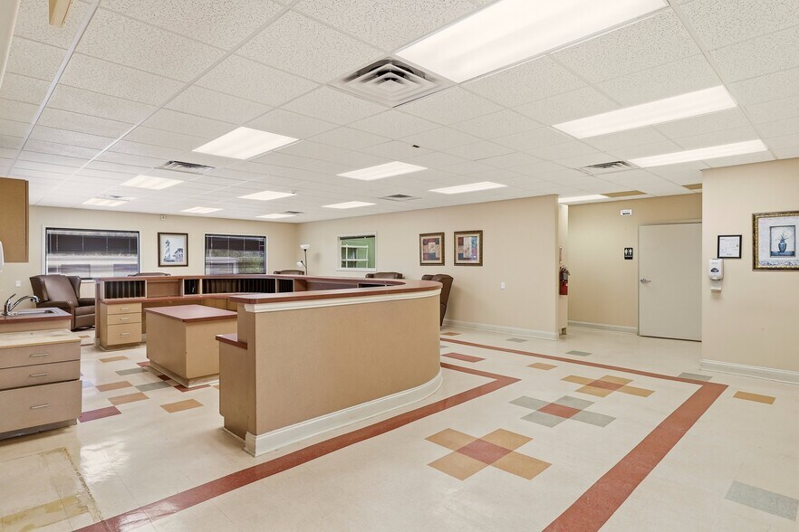 More Photos Of 9 San Bartola Dr, Saint Augustine Medical For Sale