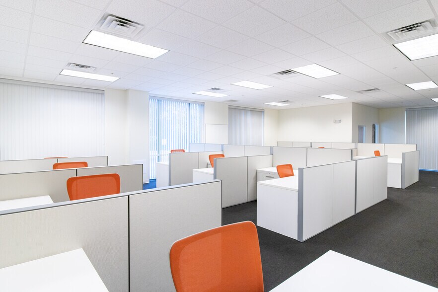 More Photos Of 7880 Gate Pky, Jacksonville Medical For Lease