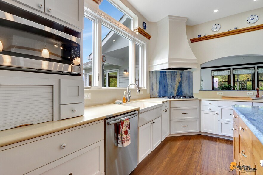 More Photos Of 1651 Terrilou Ct, Palmer Specialty For Sale