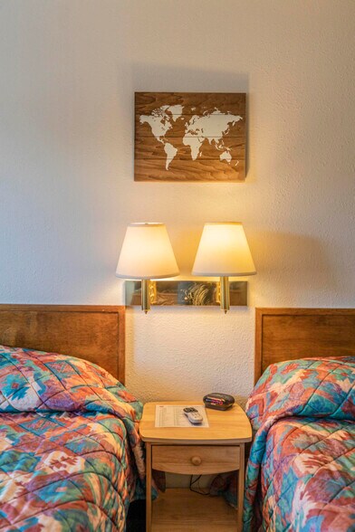 More Photos Of 605 4th Ave, Fort Garland Hotel For Sale