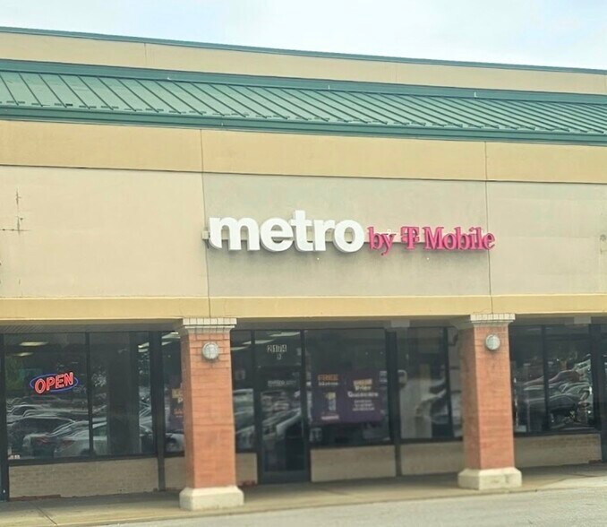 More Photos Of 2156 Dixie Hwy, Fort Mitchell Unknown For Lease