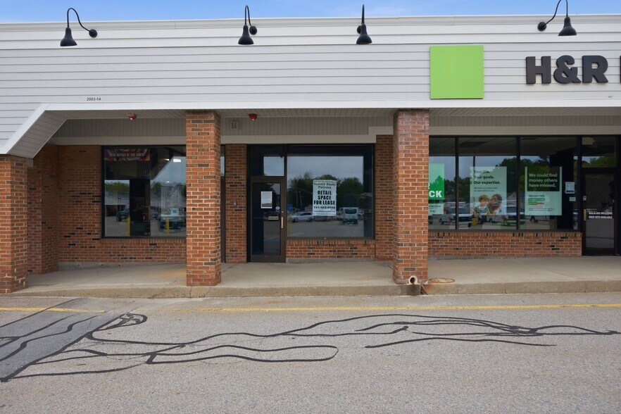 More Photos Of 117-127 Great Rd, Stow General Retail For Lease