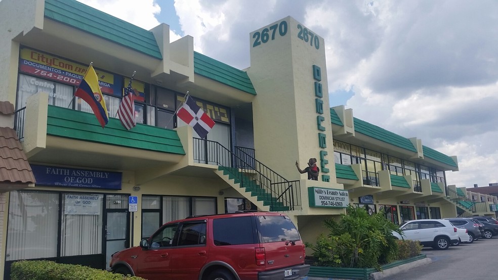 More Photos Of 2670 N University Dr, Sunrise Storefront Retail Office For Lease