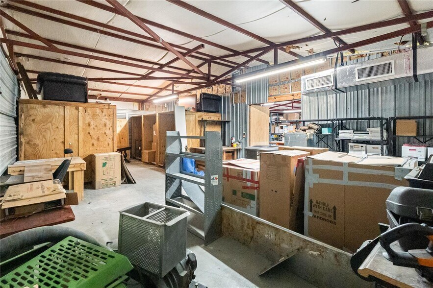 More Photos Of 15617 Old US Highway 441, Tavares Industrial For Lease
