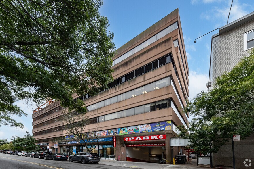Primary Photo Of 6860 Austin St, Forest Hills Office For Lease