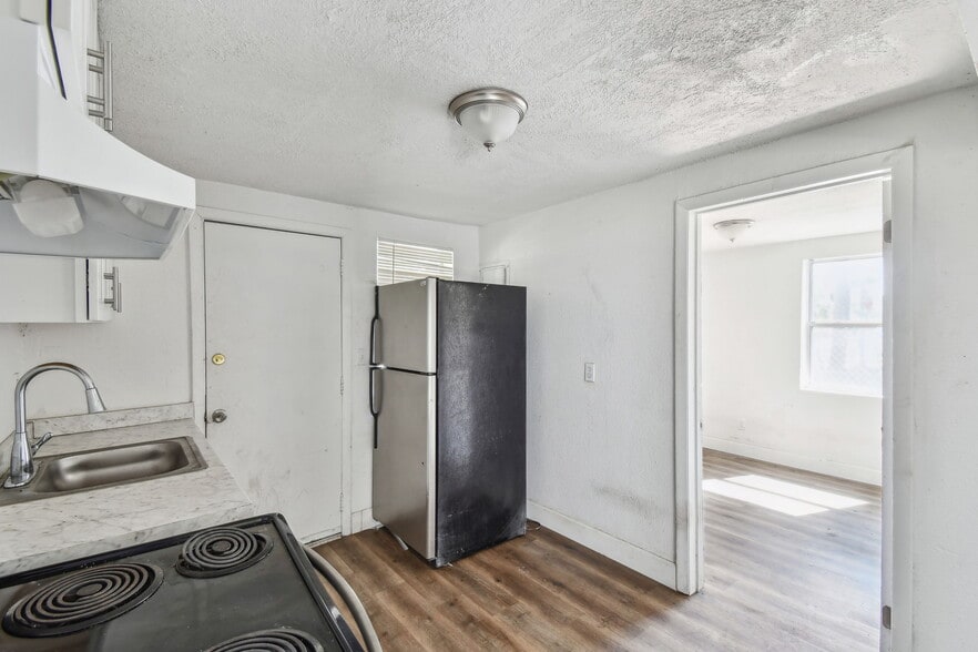 More Photos Of 1330-1334 Barnett St, Jacksonville Apartments For Sale