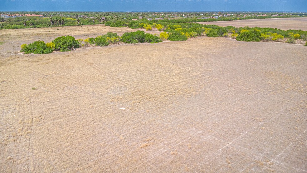 More Photos Of International Pkwy, McAllen Land For Sale
