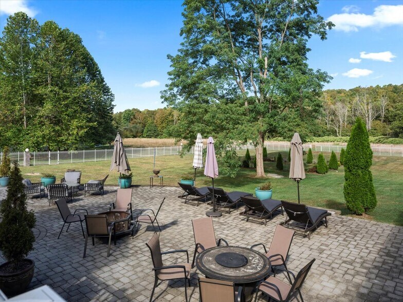 More Photos Of 3533 PA 2012, Union Dale Specialty For Sale