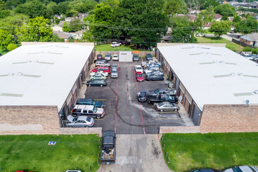 More Photos Of 7000 Baneway Dr, Houston Warehouse For Lease