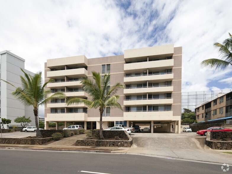 More Photos Of 1055 Ala Napunani St, Honolulu Apartments For Sale