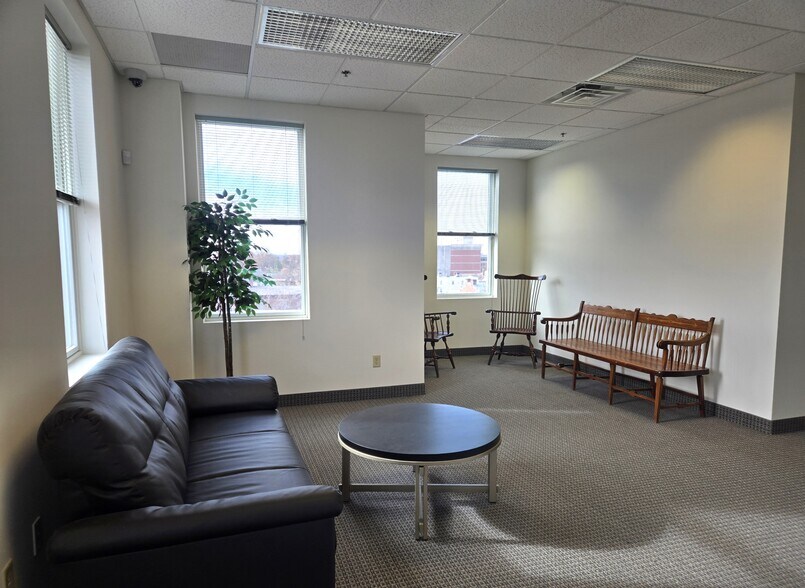 More Photos Of 17 Wilmont Mews Aly, West Chester Office For Lease