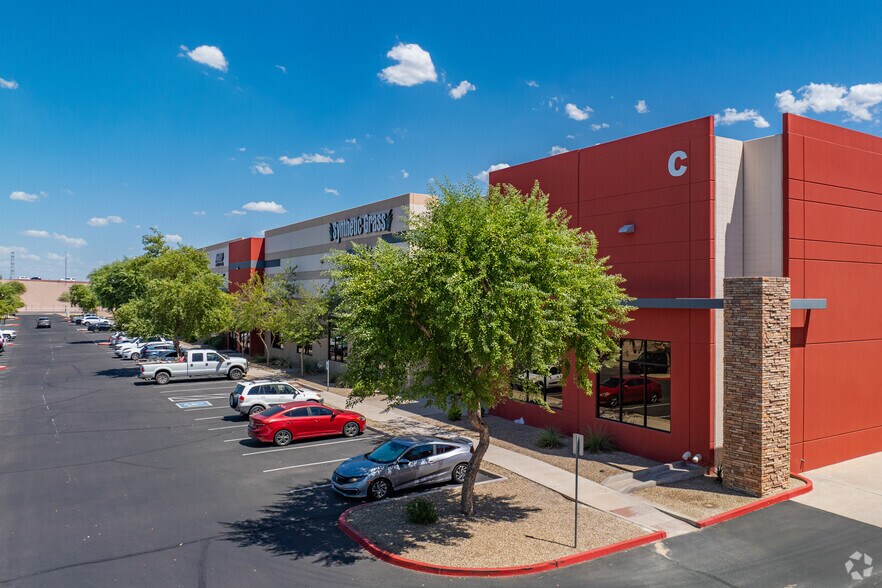 More Photos Of 1250 N Fairway Dr, Avondale Distribution For Lease