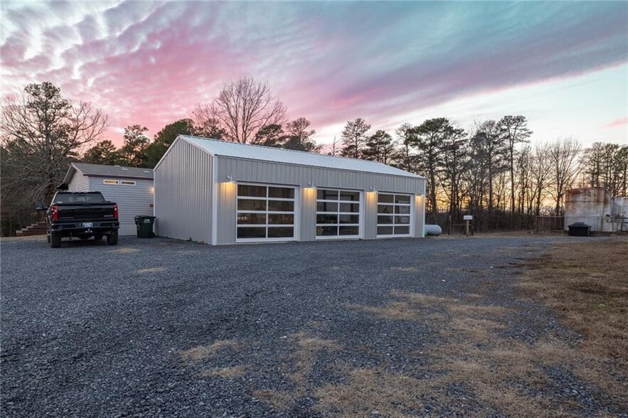 More Photos Of 28 Indian Hwy 144, Broken Bow Truck Stop For Sale