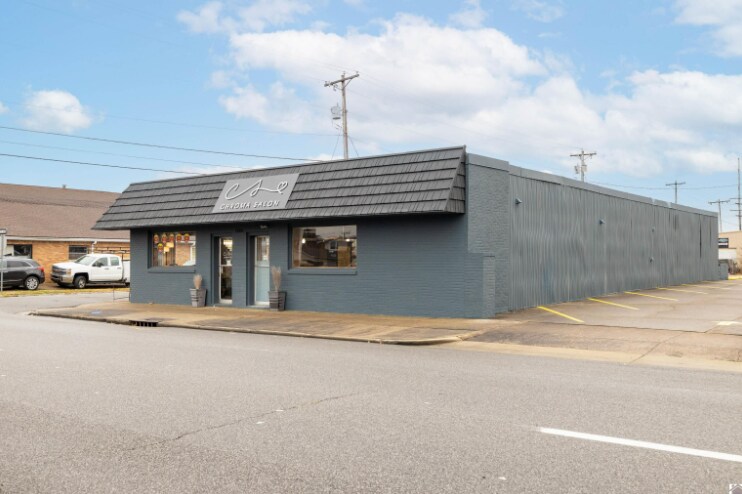 Primary Photo Of 1200 Broadway St, Paducah Office For Sale