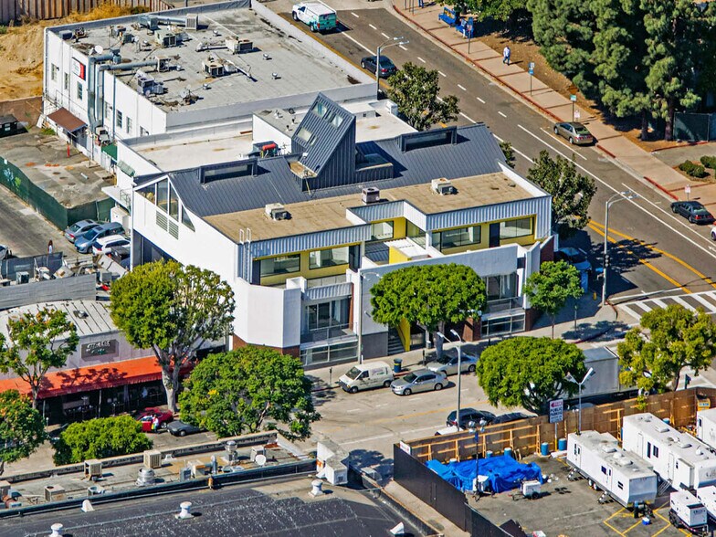 More Photos Of 911 Broxton Ave, Los Angeles Medical For Sale