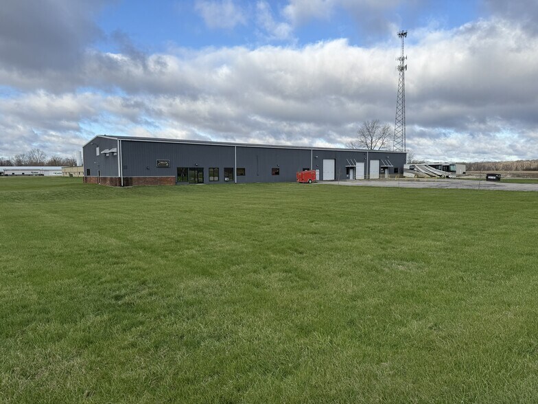 More Photos Of 2408 Darnell Dr, Spring Valley Industrial For Sale