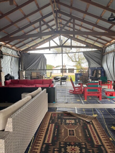 More Photos Of 2049 Interstate 10, Weimar Manufactured Housing Mobile Home Park For Sale