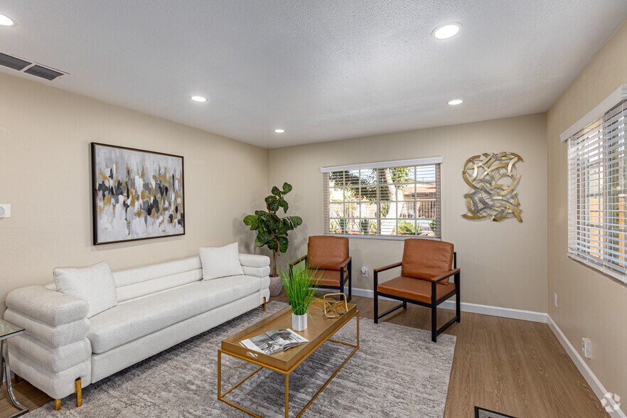 More Photos Of 10032 N Magnolia Ave, Santee Apartments For Sale