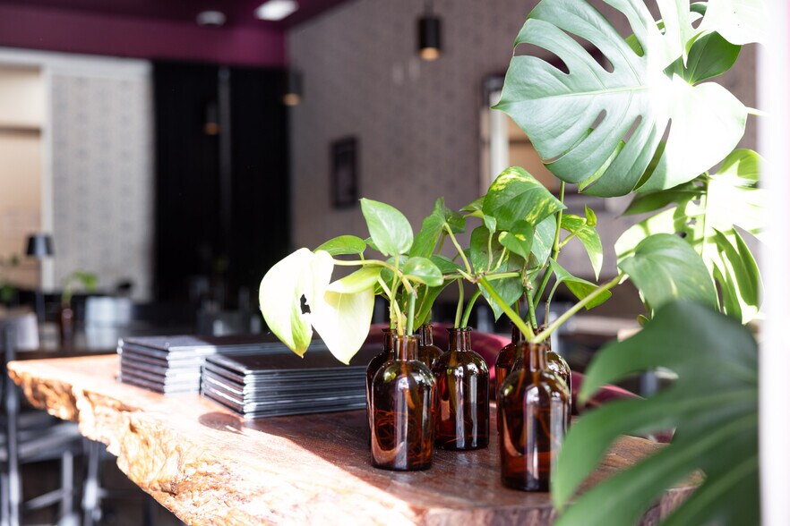 More Photos Of 442 High St, Lyons Restaurant For Sale