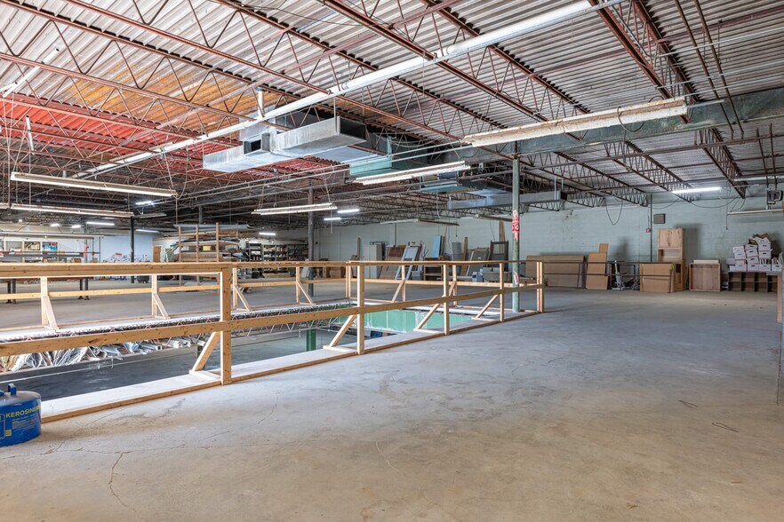 More Photos Of 1240 Stanley Ave, Dayton Warehouse For Sale