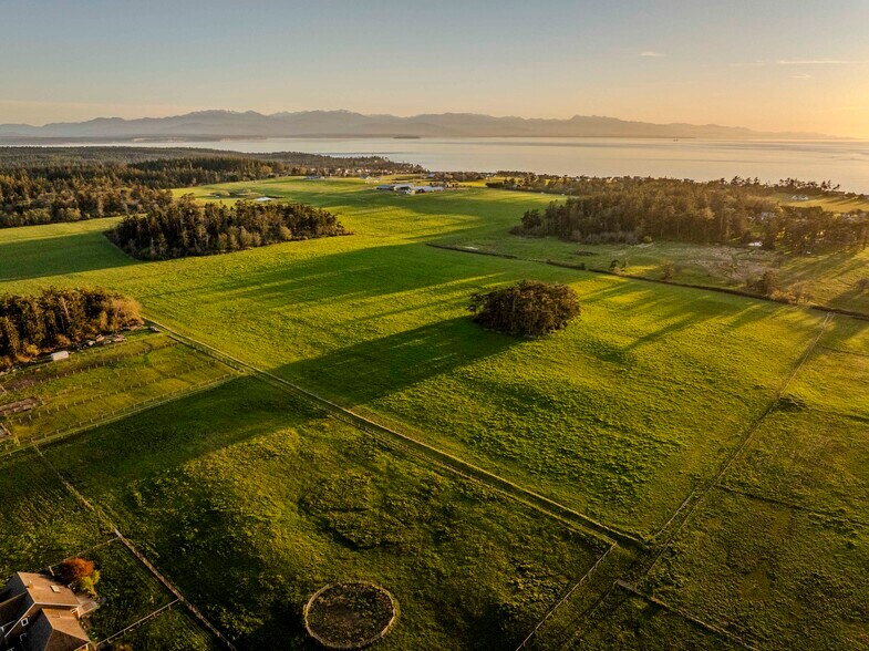 More Photos Of 886 W Beach Rd, Coupeville Land For Sale