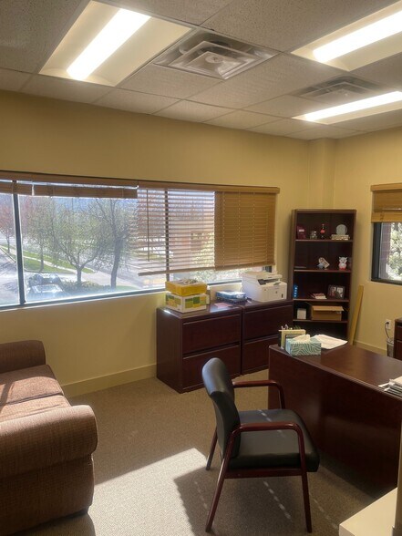 More Photos Of 476 Heritage Park Blvd, Layton Office For Lease