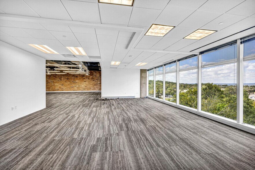 More Photos Of 6300 Bee Caves Rd, Austin Office For Lease