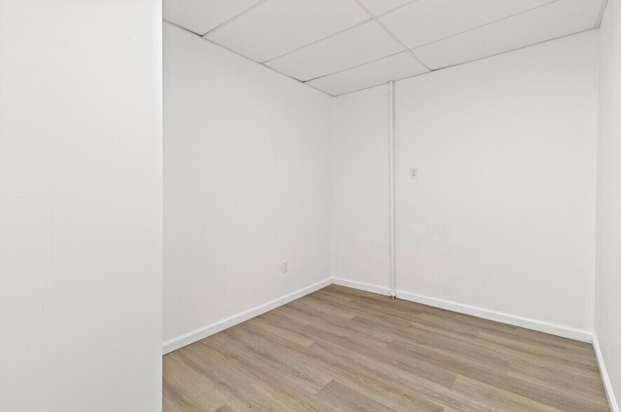 More Photos Of 1602 S Broad St, Philadelphia Apartments For Lease