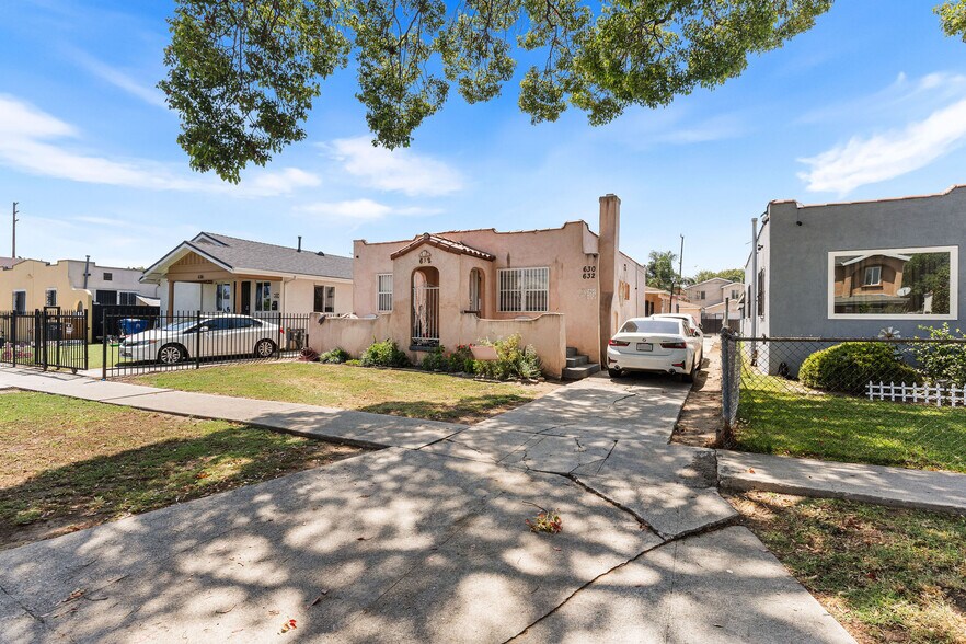 More Photos Of 632 E 78th St, Los Angeles Multifamily For Sale