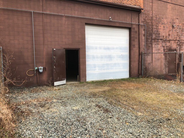 More Photos Of 4411-4415 Southern Business Park Dr, White Plains Light Manufacturing For Lease