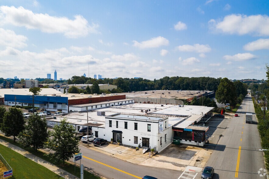 More Photos Of 1240 Chattahoochee Ave, Atlanta Flex For Lease