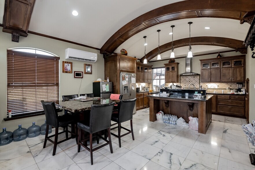 More Photos Of 3005 Houston Hwy, Victoria Hotel For Sale