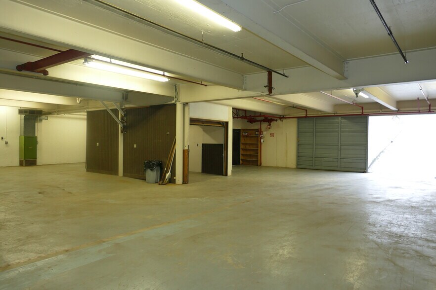 More Photos Of 1521-1525 NW Ballard Way, Seattle Warehouse For Lease