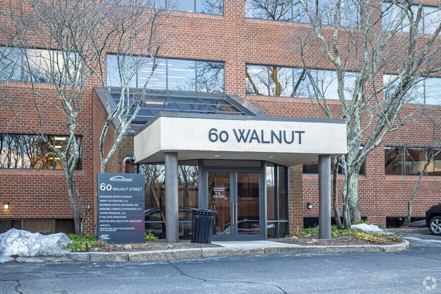More Photos Of 60 Walnut St, Wellesley Office For Lease
